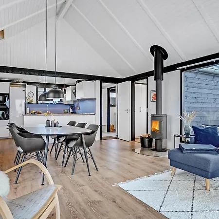 Dom wakacyjny Stunning In With 3 Bedrooms And Wifi *